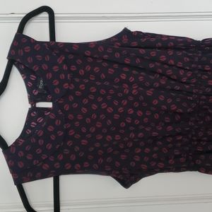 💋 Peter Pan collar kisses dress 💋